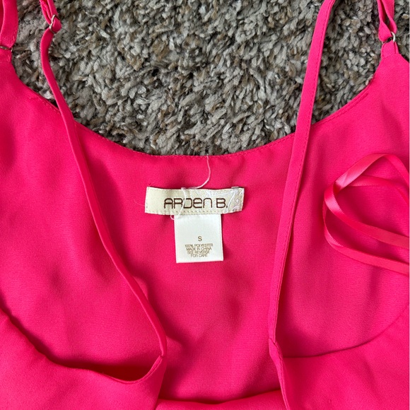 Double layer mid length flowy top - Picture 2 of 2